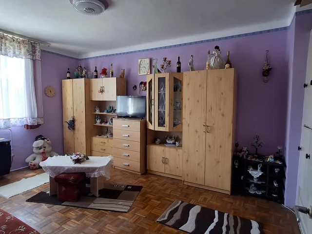 Eladó lakás Gyöngyös, Nyolcvanas lakótelep 48 nm