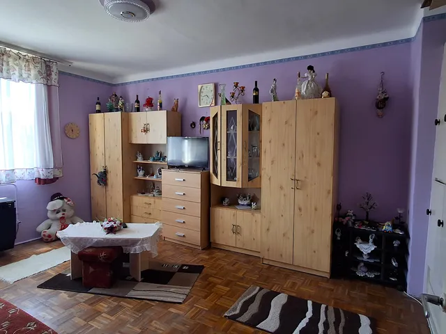 Eladó lakás Gyöngyös 48 nm
