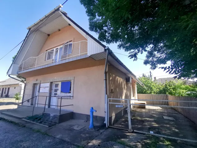 Eladó ház Szűcsi 154 nm