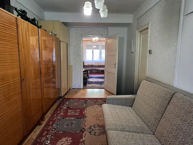 Eladó lakás Gyöngyösoroszi 51 nm