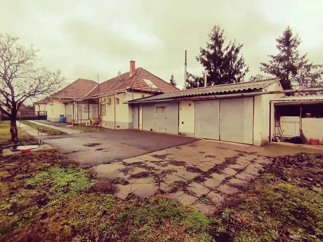 Eladó ház Atkár 134 nm