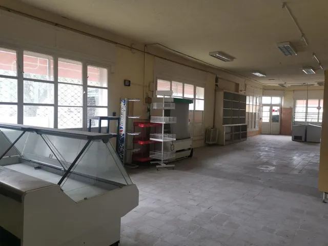Eladó kereskedelmi és ipari ingatlan Tiszaföldvár 325 nm