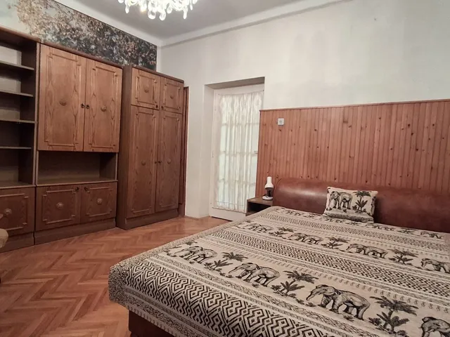 Kiadó ház Gyöngyös 68 nm