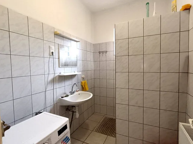 Kiadó ház Abasár 220 nm