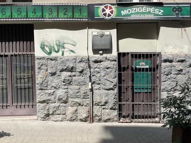 Kiadó kereskedelmi és ipari ingatlan Budapest XII. kerület 102 nm
