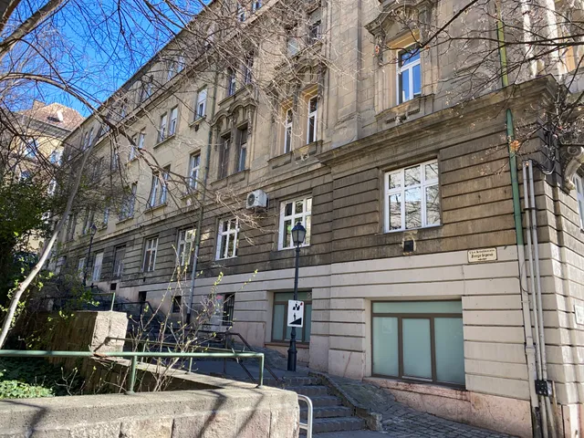 Eladó lakás Budapest I. kerület 55 nm