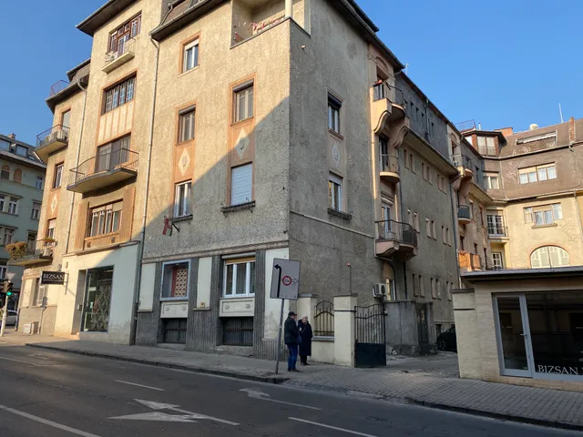 Kiadó kereskedelmi és ipari ingatlan Budapest XII. kerület 118 nm