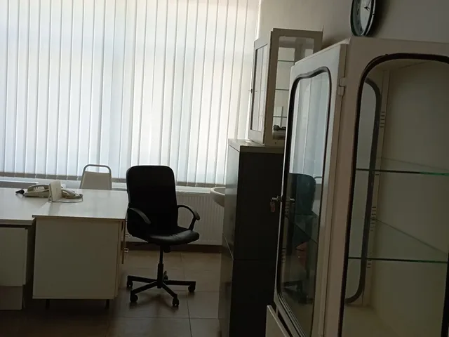 Kiadó kereskedelmi és ipari ingatlan Budapest XII. kerület, Rácz Aladár út 5. 24 nm