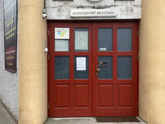 Kiadó kereskedelmi és ipari ingatlan Budapest XII. kerület 262 nm