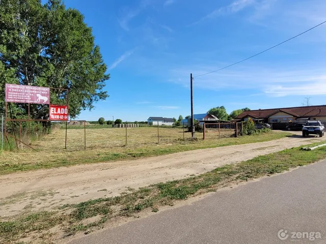 Eladó telek Hajdúsámson 1500 nm