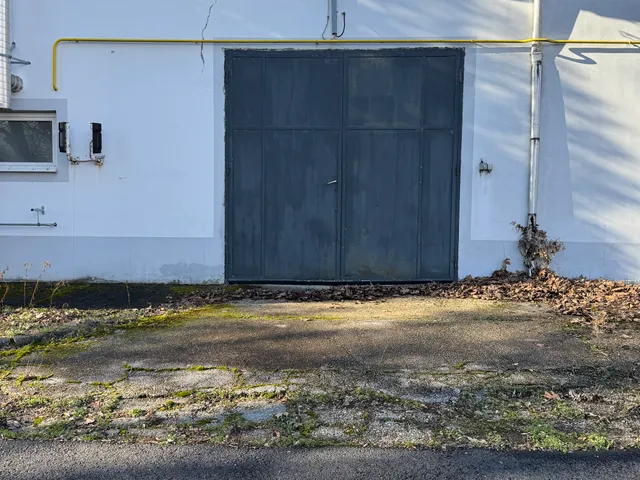 Kiadó kereskedelmi és ipari ingatlan Esztergom 120 nm