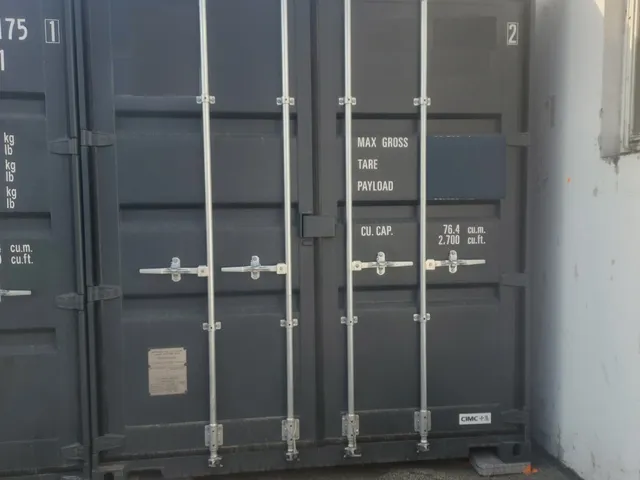 Kiadó kereskedelmi és ipari ingatlan Szigetszentmiklós, Gyártelep 30 nm