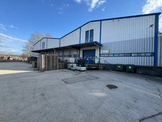 Kiadó kereskedelmi és ipari ingatlan Pilisszentiván 2350 nm