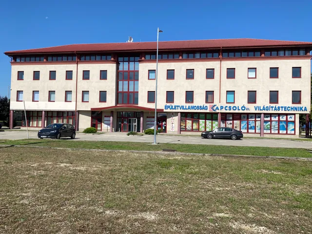 Kiadó kereskedelmi és ipari ingatlan Halásztelek 130 nm