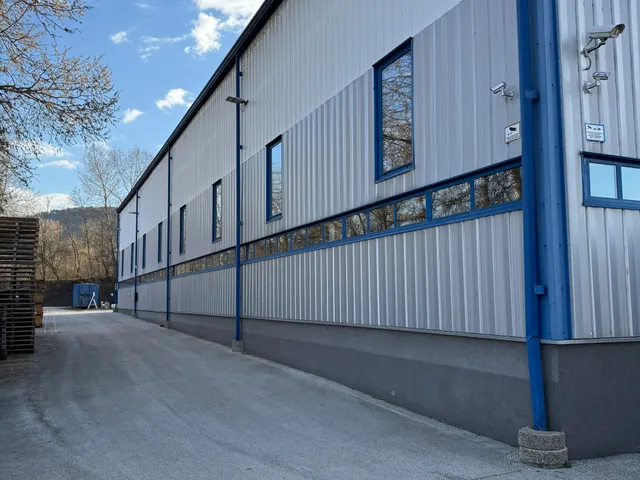 Kiadó kereskedelmi és ipari ingatlan Budapest IV. kerület 2350 nm