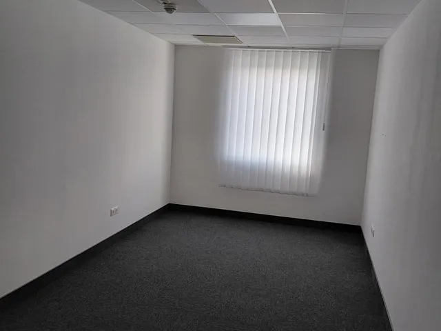 Kiadó kereskedelmi és ipari ingatlan Budapest XXI. kerület, Csepel Rózsadomb 22 nm