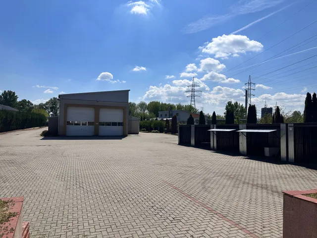 Eladó kereskedelmi és ipari ingatlan Tatabánya, Nyugati ipari park 650 nm