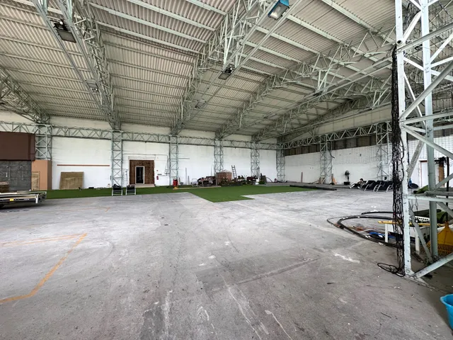 Eladó kereskedelmi és ipari ingatlan Tatabánya, Erőmű lakótelep 980 nm