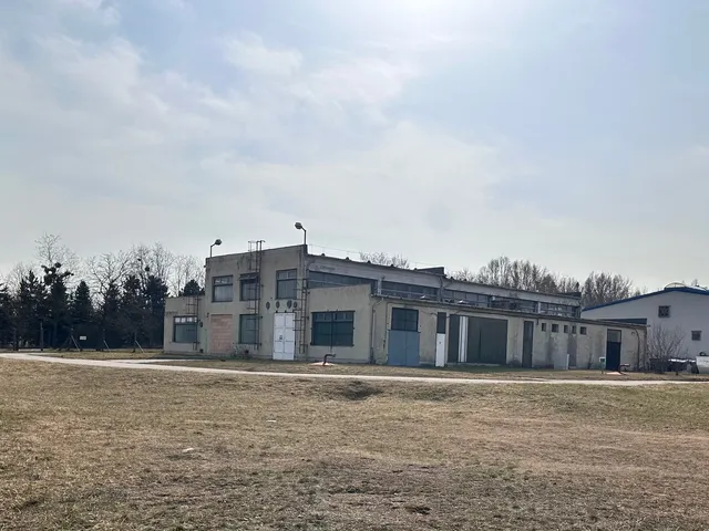 Kiadó kereskedelmi és ipari ingatlan Oroszlány, Borbálatelep 600 nm