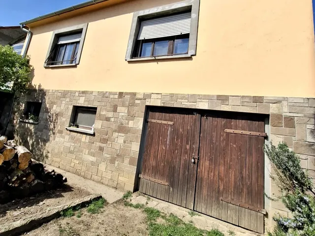 Eladó ház Kaposvár, Cser 150 nm