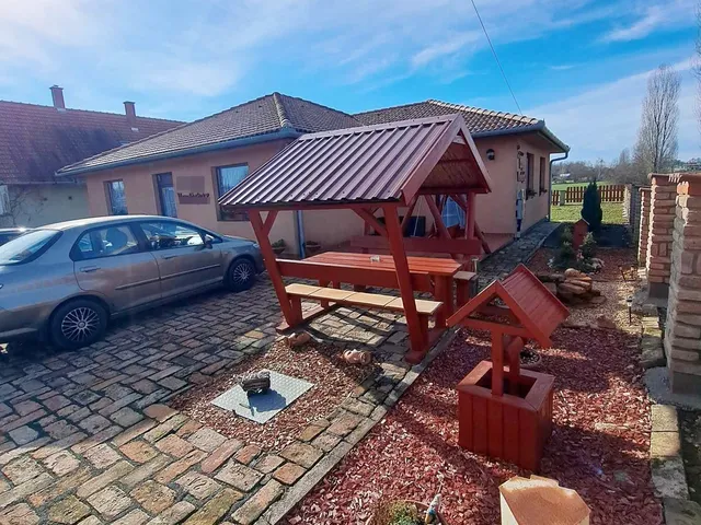 Eladó ház Kaposújlak 135 nm