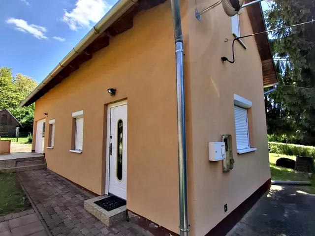 Eladó ház Gölle 60 nm