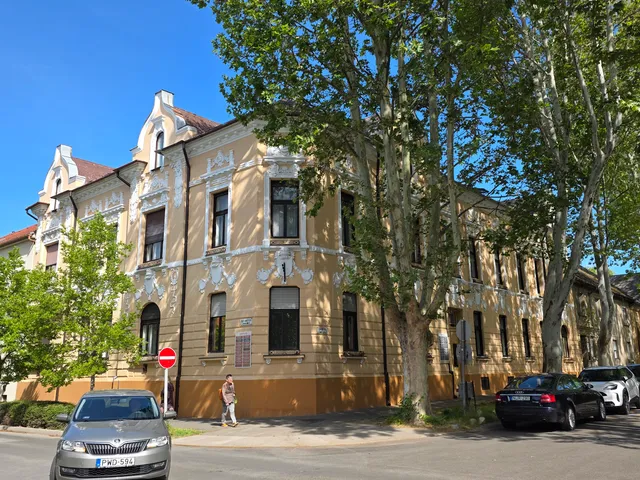 Eladó lakás Kaposvár, Belváros 116 nm