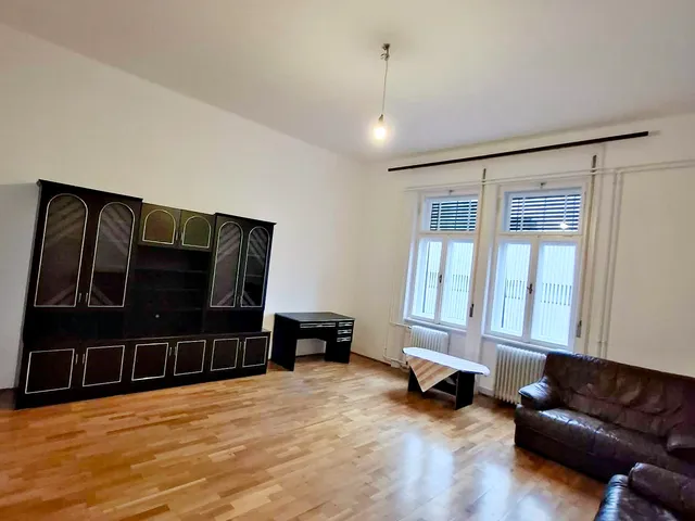 Kiadó lakás Kaposvár, Belváros 52 nm