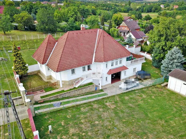 Eladó ház Igal 278 nm