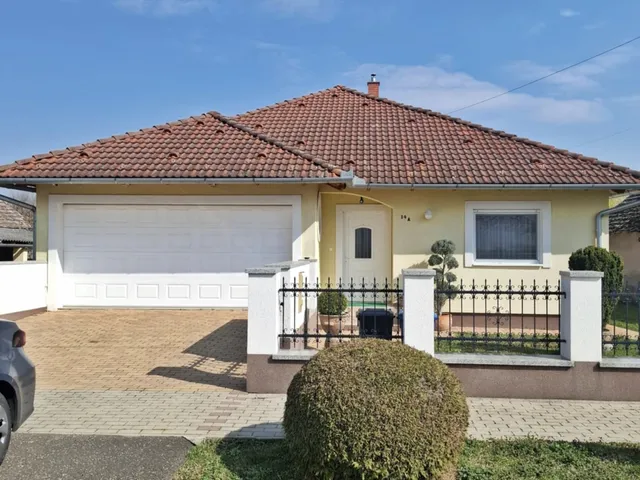 Eladó ház Taszár 160 nm