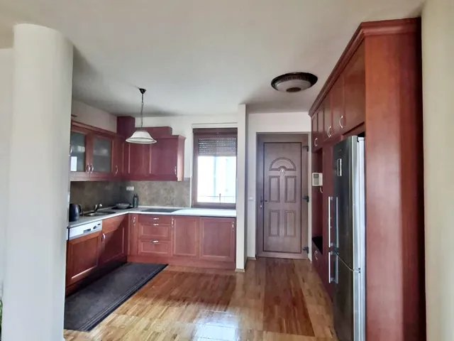 Eladó lakás Kaposvár, Belváros 117 nm