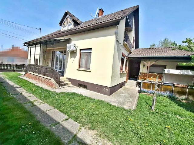 Eladó ház Kaposvár, Kaposfüred 210 nm