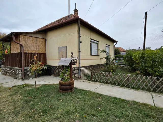 Eladó ház Mosdós 80 nm