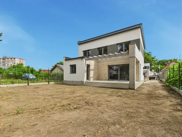 Eladó ház Székesfehérvár 156 nm