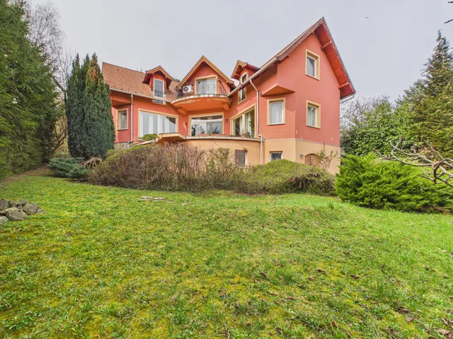 Eladó ház Tahitótfalu 266 nm