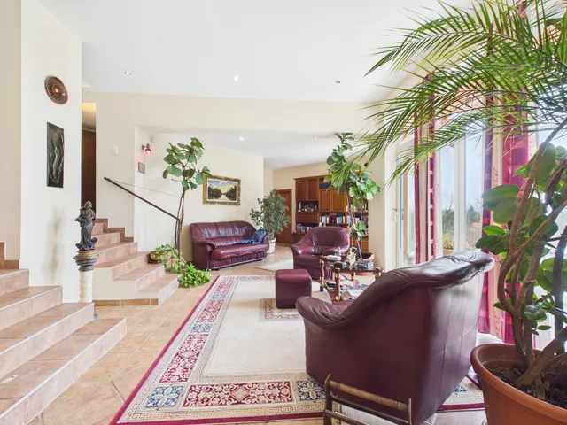 Eladó ház Tahitótfalu 266 nm