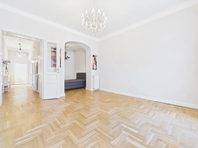 Eladó lakás Budapest VI. kerület 65 nm