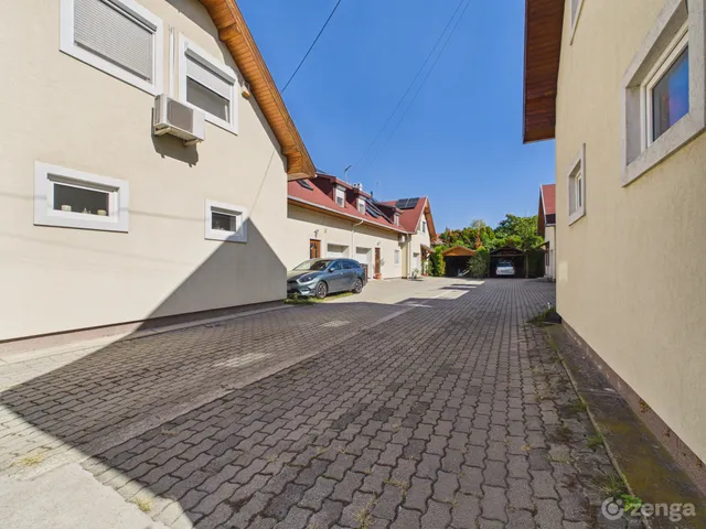 Eladó lakás Szentendre, Izbég 111 nm