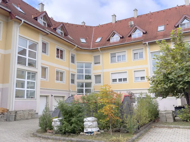 Eladó lakás Herend 69 nm