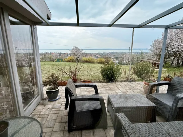 Eladó ház Lovas 126 nm