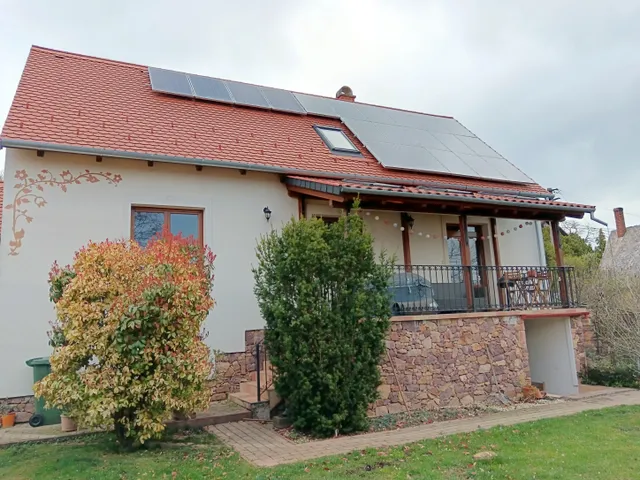 Eladó ház Lovas 200 nm