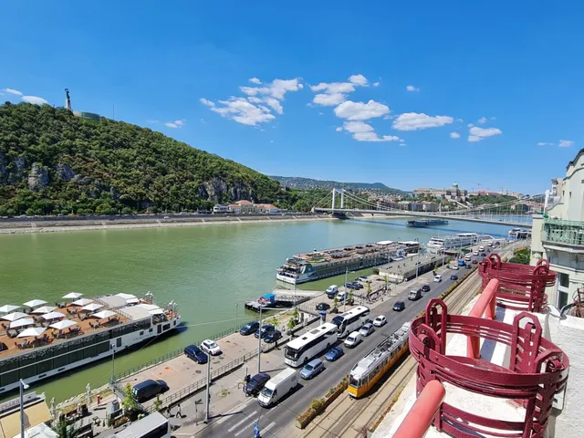 Eladó lakás Budapest V. kerület 155 nm