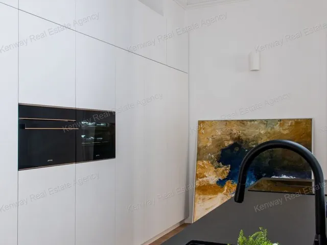 Eladó lakás Budapest VI. kerület 126 nm