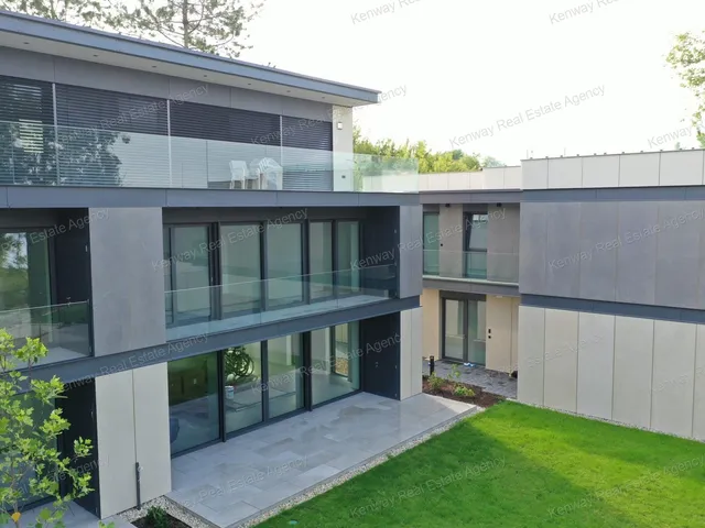 Eladó lakás Balaton község 109 nm