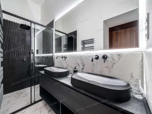 Eladó lakás Budapest V. kerület 91 nm