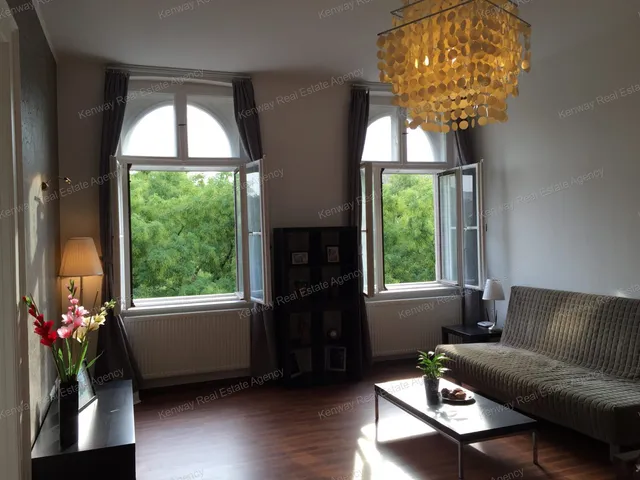 Eladó lakás Budapest VI. kerület 75 nm