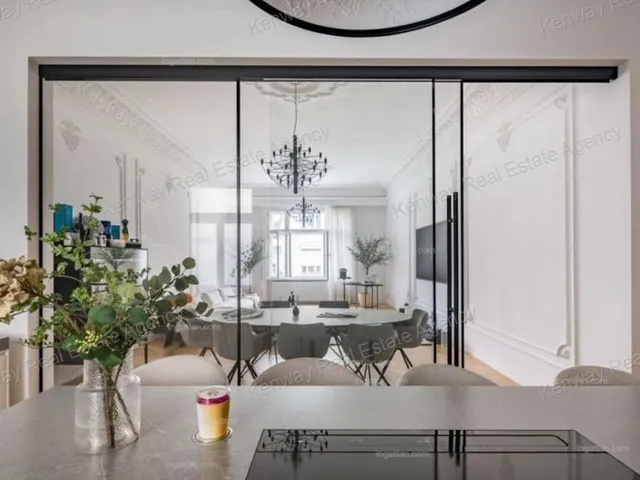 Eladó lakás Budapest V. kerület 200 nm