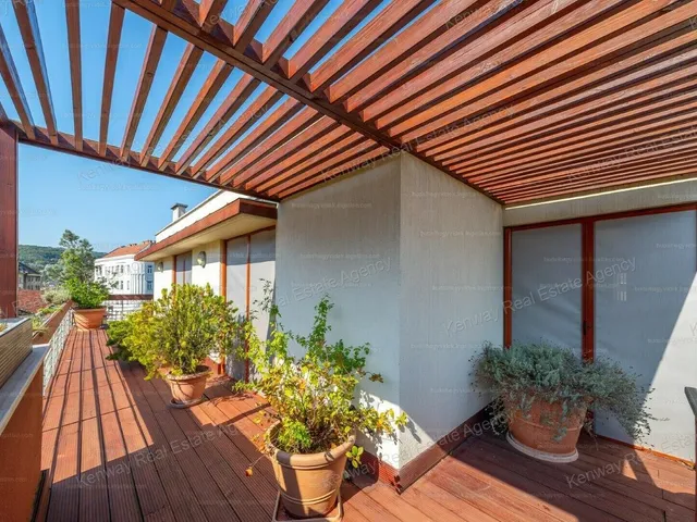 Eladó lakás Budapest I. kerület 108 nm