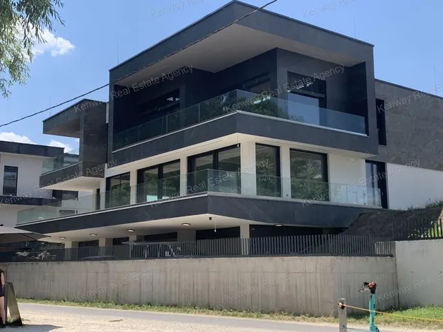 Kiadó lakás Budapest III. kerület 150 nm