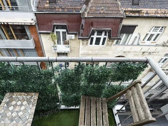 Eladó lakás Budapest VI. kerület 75 nm